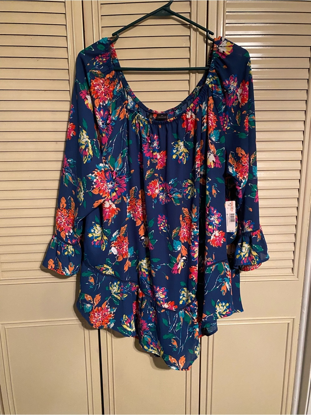 new directions Navy Floral Ruffle-Sleeve Tunic